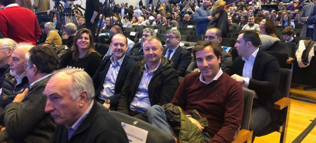 El PP de Betanzos en un acto del partido El PP de Betanzos en un acto del partido