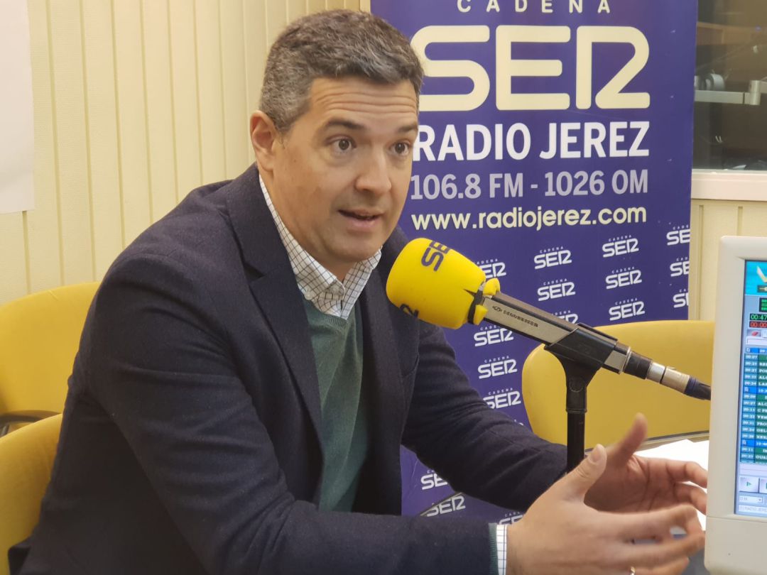 Javier Ruiz, alcalde de Rota en el Hoy por Hoy de Radio Jerez Javier Ruiz, alcalde de Rota en el Hoy por Hoy de Radio Jerez