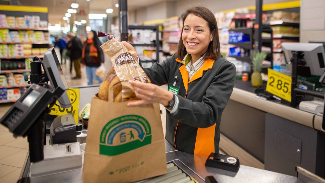 Mercadona dice adiós a las bolsas de plástico