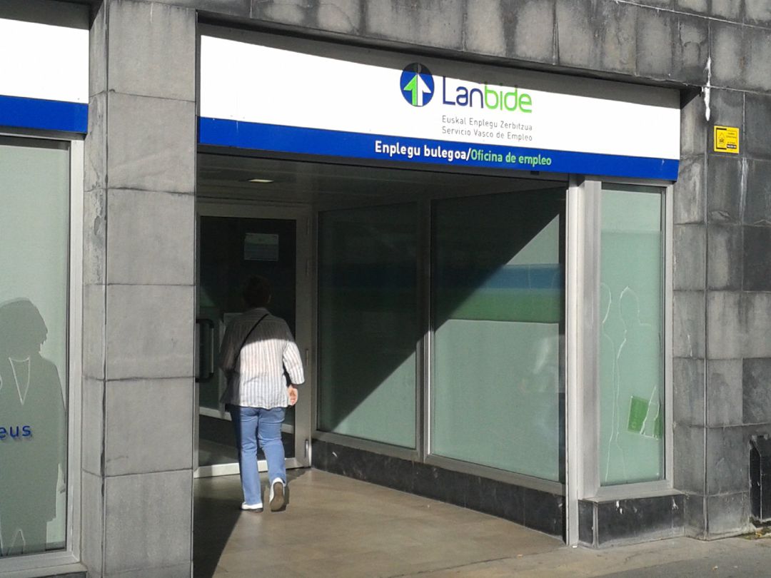 lanbide ayudas fraude: Cinco personas detenidas en Bizkaia por supuesto cobro ilegal del paro lanbide ayudas fraude: Cinco personas detenidas en Bizkaia por supuesto cobro ilegal del paro
