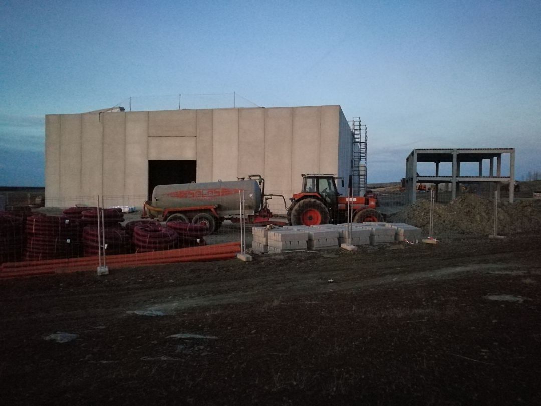 Estado actual de la construcción de la factoría de Bioammo en Santa María Estado actual de la construcción de la factoría de Bioammo en Santa María