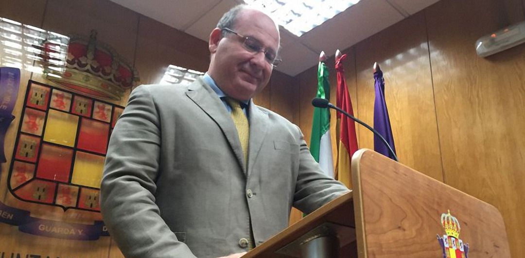 Javier Márquez, alcalde de Jaén, durante una rueda de prensa en el Ayuntamiento de Jaén. Javier Márquez, alcalde de Jaén, durante una rueda de prensa en el Ayuntamiento de Jaén.