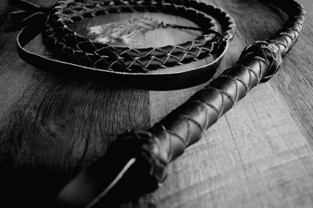 A prisión una pareja de sadomasoquistas por abusar de la hija de uno de ellos A prisión una pareja de sadomasoquistas por abusar de la hija de uno de ellos