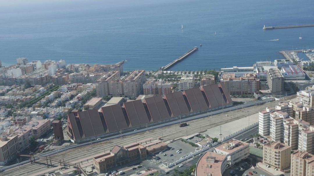 Los sobrecostes en las obras del AVE en Almería: 74 millones de euros