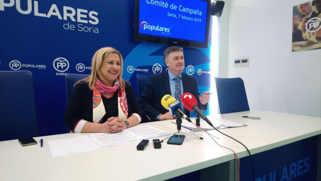 Yolanda de Gregorio y Francisco Vázquez Yolanda de Gregorio y Francisco Vázquez