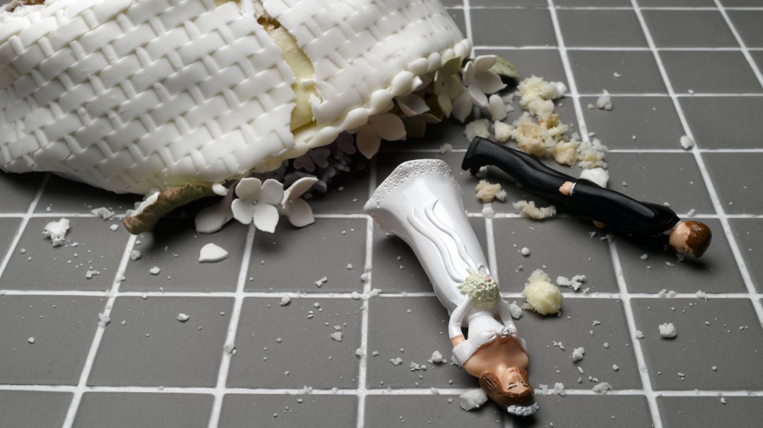 Una pareja se convierte en el matrimonio más corto de la historia: solo 3 minutos