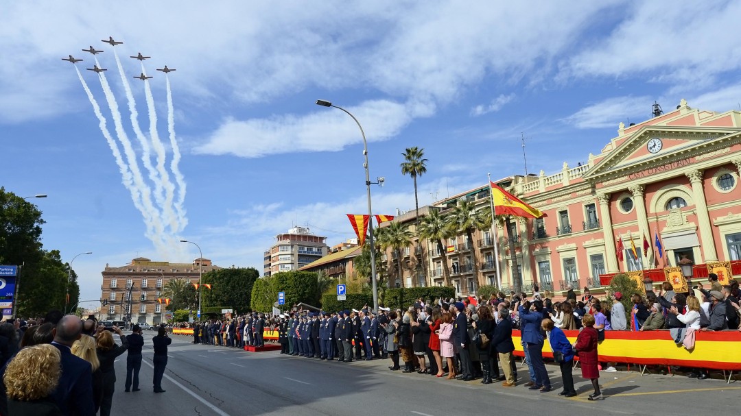Una jura de bandera civil en Murcia pone fin a los actos por el 75 aniversario de la AGA