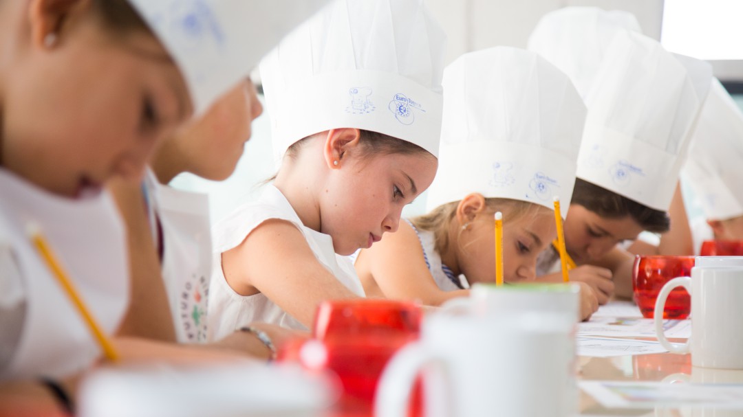 ¿Conviene que los niños estudien gastronomía en el colegio?