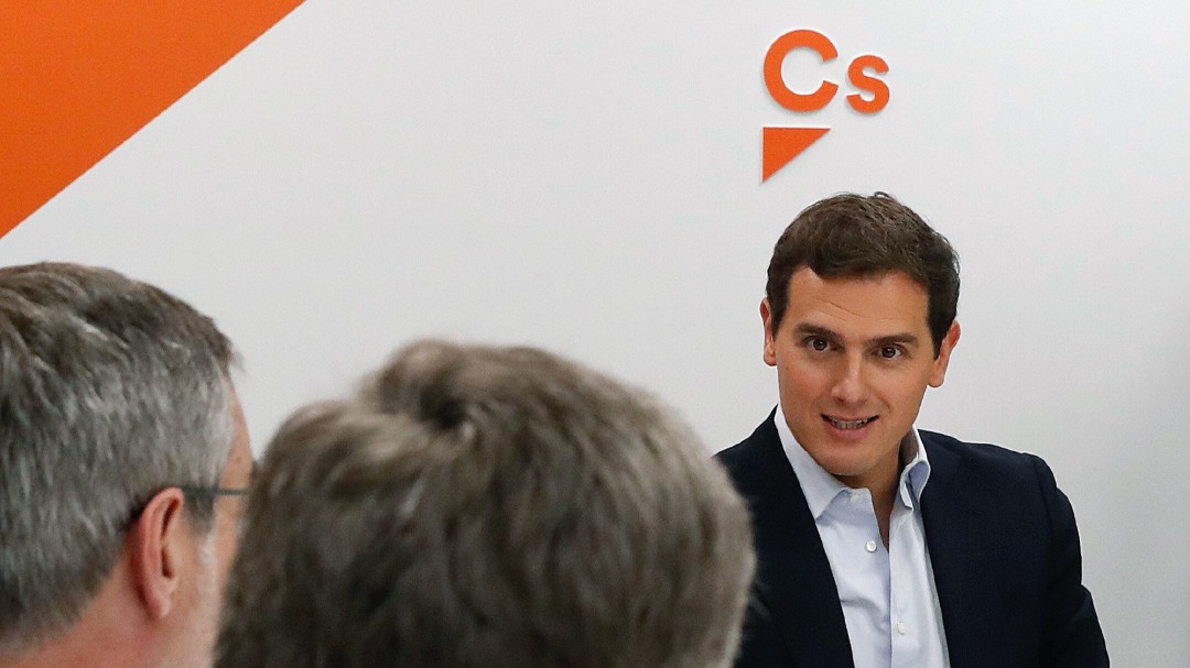 Rivera: Pedro Sánchez es un obstáculo para la Constitución