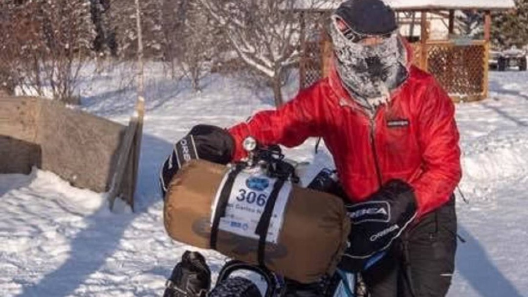 Juan Carlos Nájera se recupera de las congelaciones en la Yukon Arctic Ultra Race