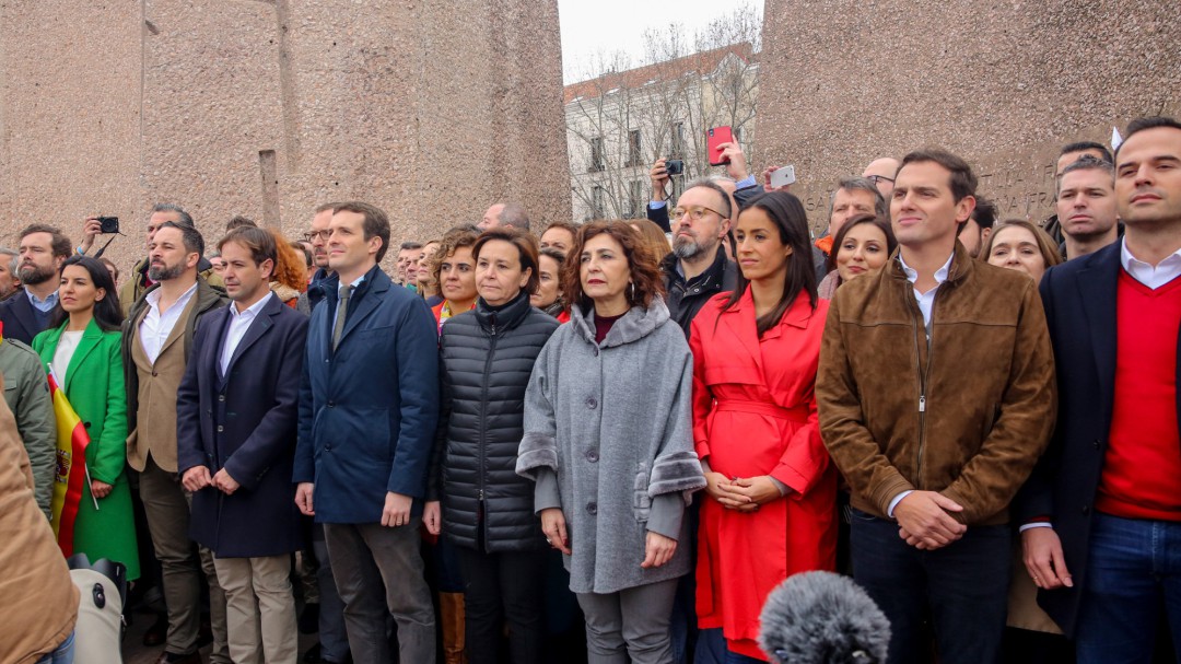 Las mentiras y verdades a medias del manifiesto en Madrid contra Sánchez