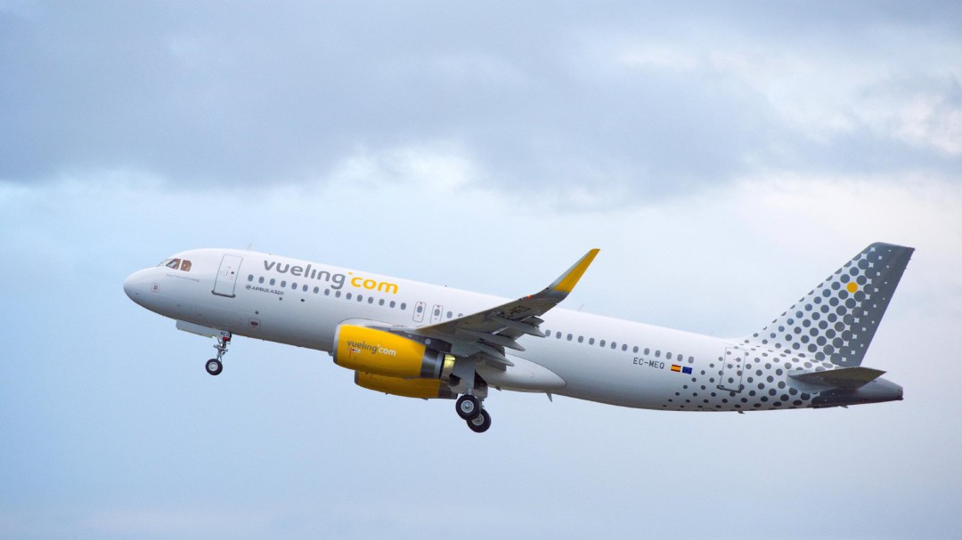 Vueling presenta la única oferta de vuelos a Londres y queda desierto el concurso para París y Francfort