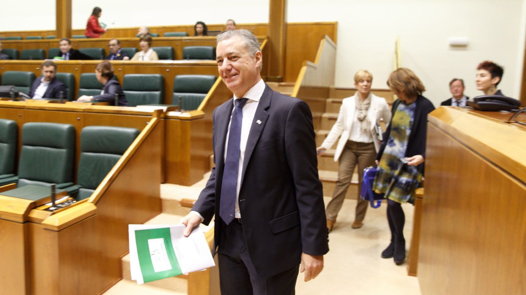 El Gobierno vasco recibe del Ejecutivo Sánchez una primera remesa de documentos para negociar las primeras transferencias