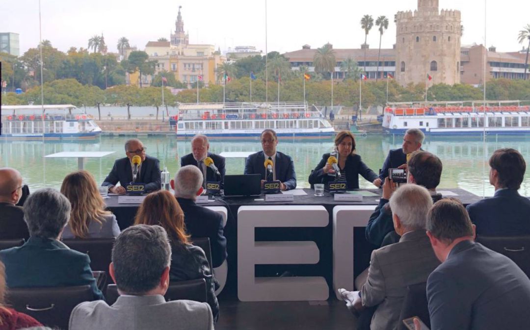 Mesa de inicio de los Encuentros SER dedicados al uso responsable del agua en Andalucía Mesa de inicio de los Encuentros SER dedicados al uso responsable del agua en Andalucía