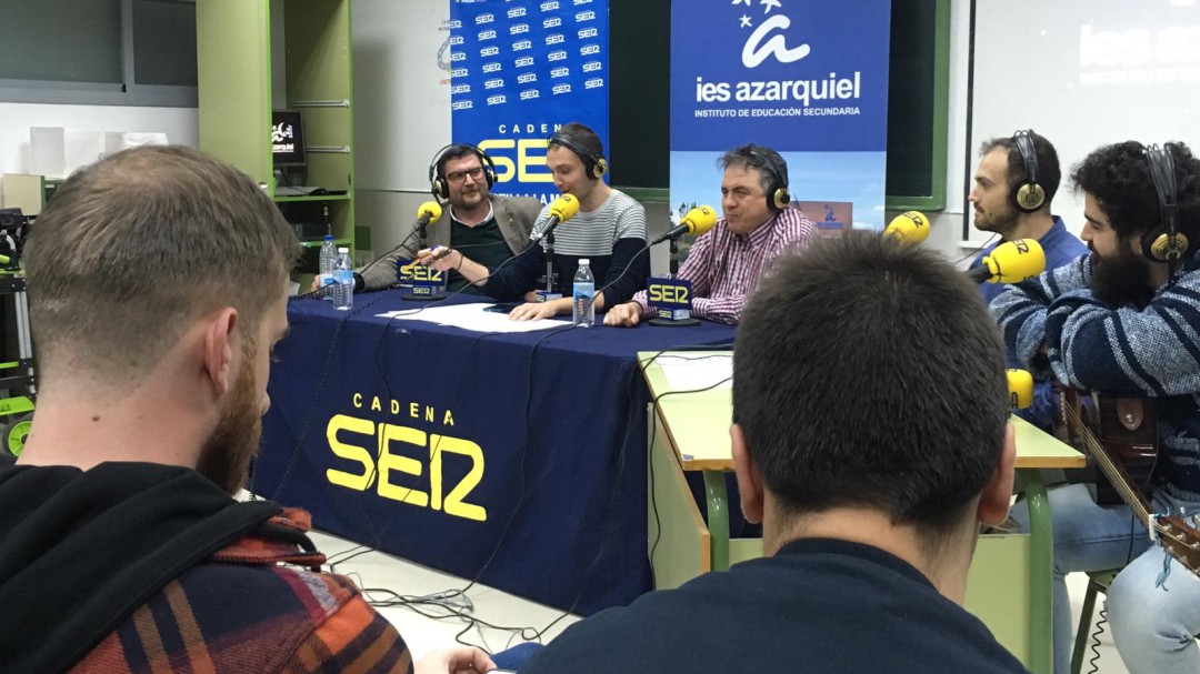 Volvemos a clase el 'Día Mundial de la Radio'
