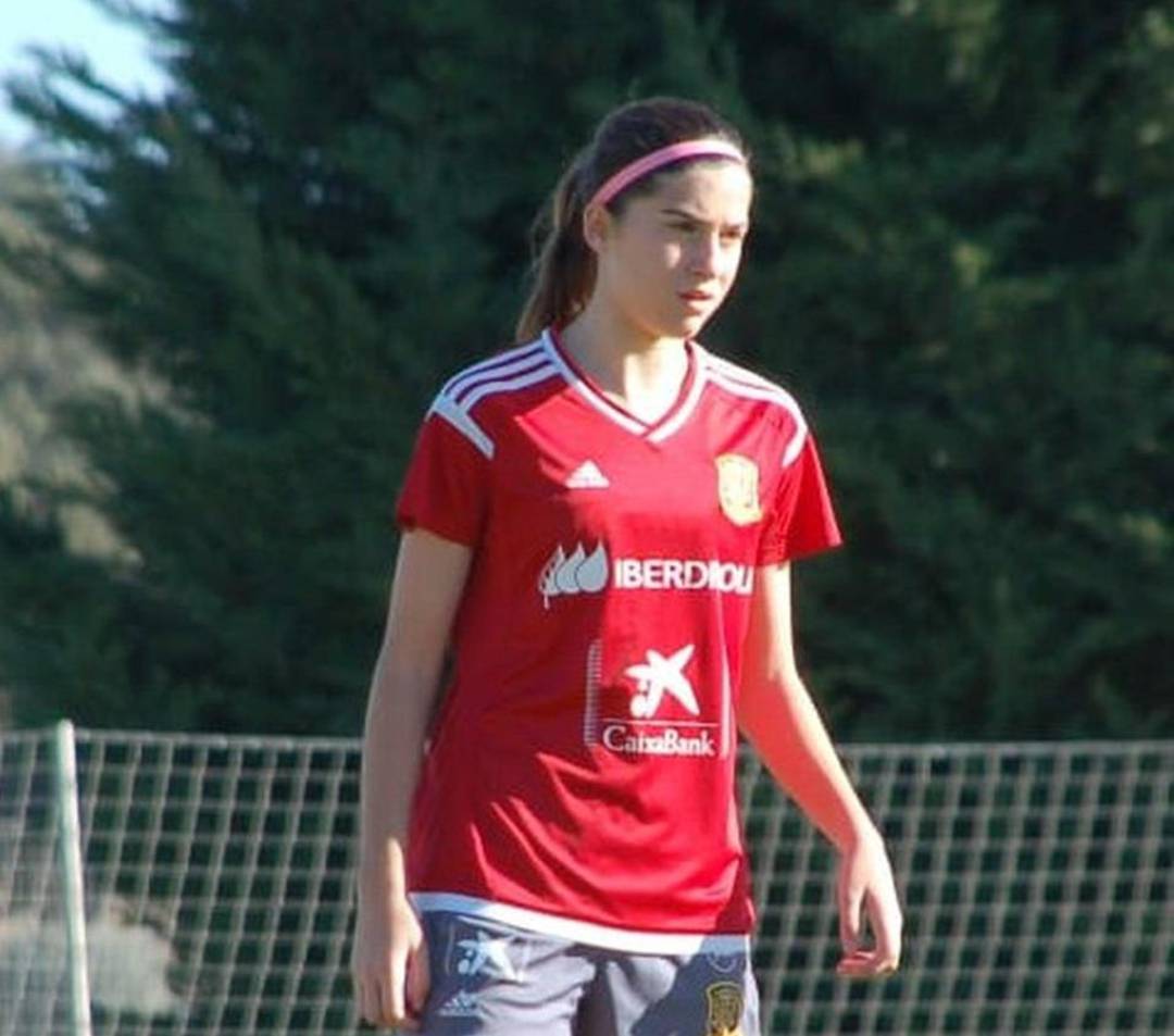 Fútbol femenino: Nazaret Marín afronta su primer torneo con la selección Fútbol femenino: Nazaret Marín afronta su primer torneo con la selección