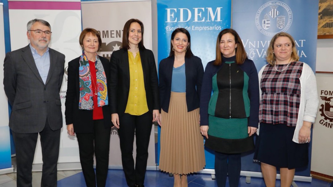 Mavi Mestre y Hortensia Roig reivindican la educación en igualdad