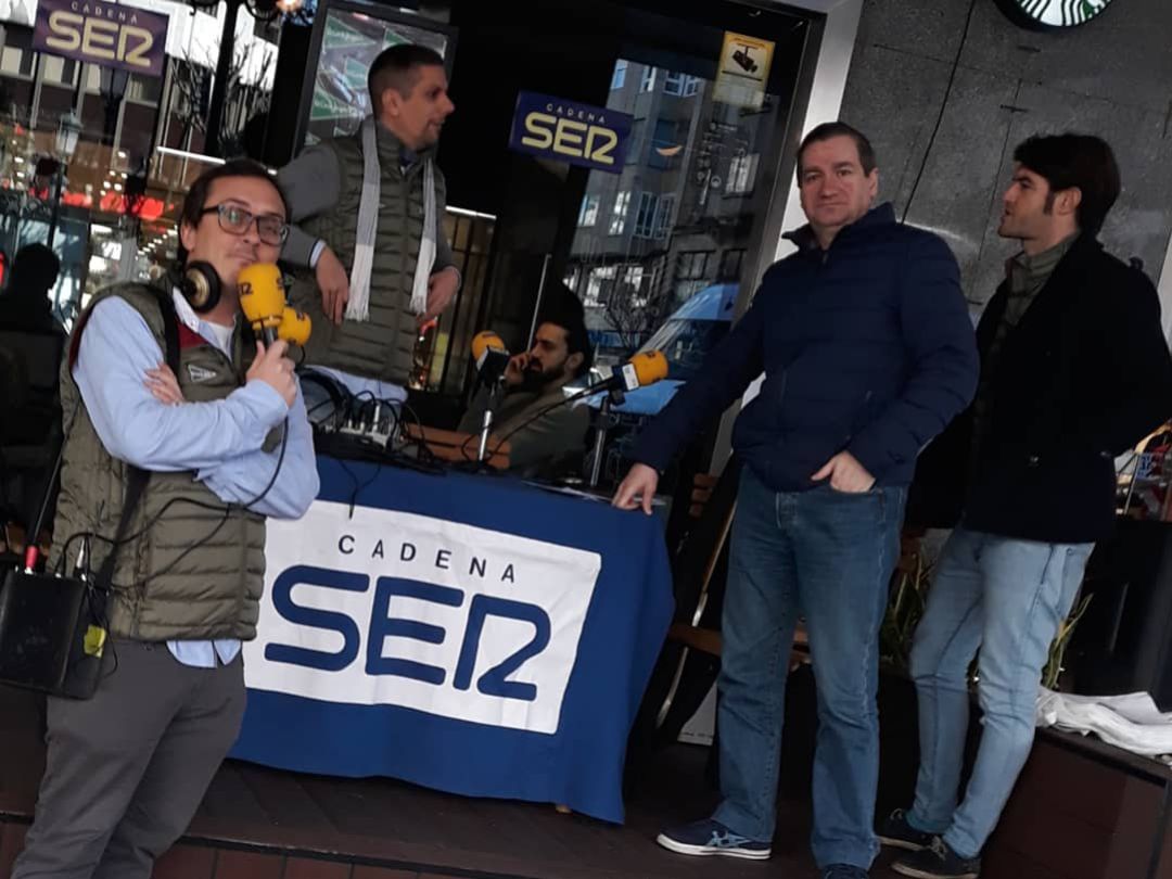 Mauro Picatoste, Jacobo Buceta y Alberto Cunha en Hoy por Hoy Vigo desde el Corte Inglés Mauro Picatoste, Jacobo Buceta y Alberto Cunha en Hoy por Hoy Vigo desde el Corte Inglés