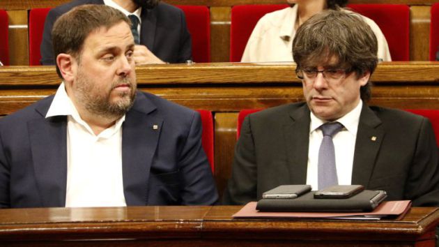 Junqueras y Puigdemont en el Parlament en mayo de 2017 Junqueras y Puigdemont en el Parlament en mayo de 2017