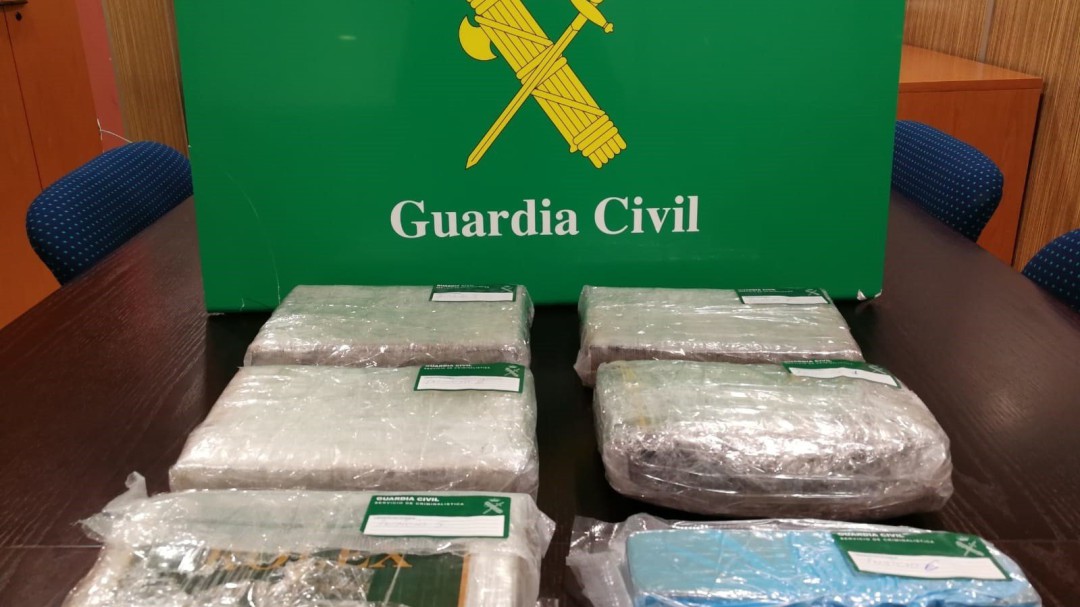 Cuatro detenidos en Sada con cinco kilos de cocaína y medio de heroína