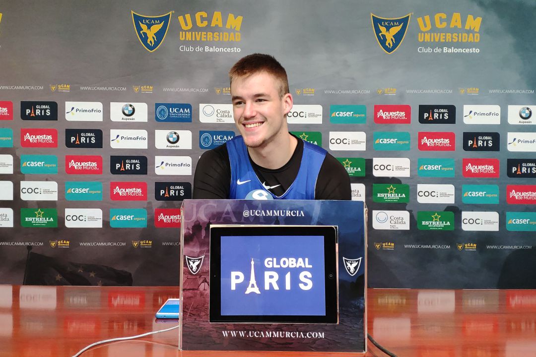 Radoncic en rueda de prensa Radoncic en rueda de prensa