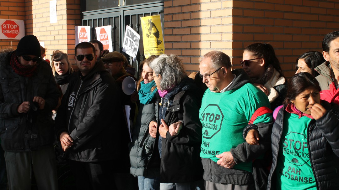 El juez aplaza el desalojo de Kaoutar y sus dos hijos hasta junio