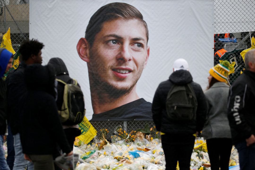 Homenaje a Emiliano Sala en el estadio del Nantes Homenaje a Emiliano Sala en el estadio del Nantes