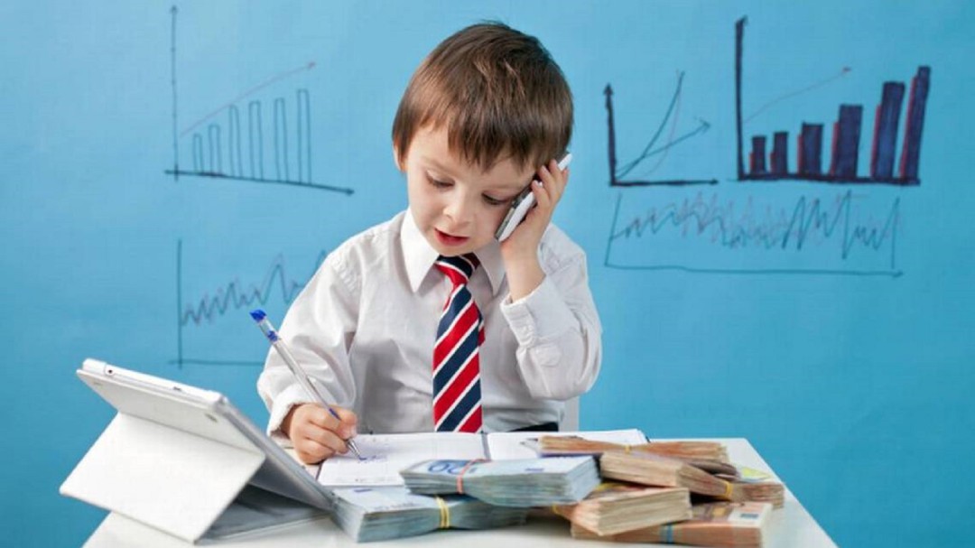 La Comunidad lanza un curso para enseñar finanzas a niños de primaria