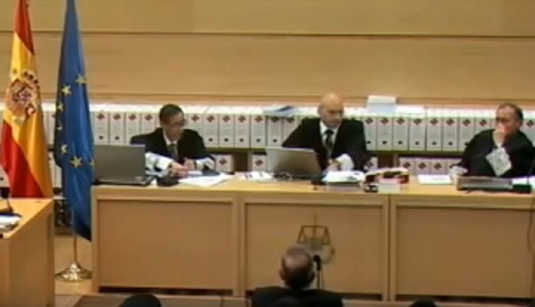Captura de pantalla de la retransmisión del juicio del 11-M Captura de pantalla de la retransmisión del juicio del 11-M