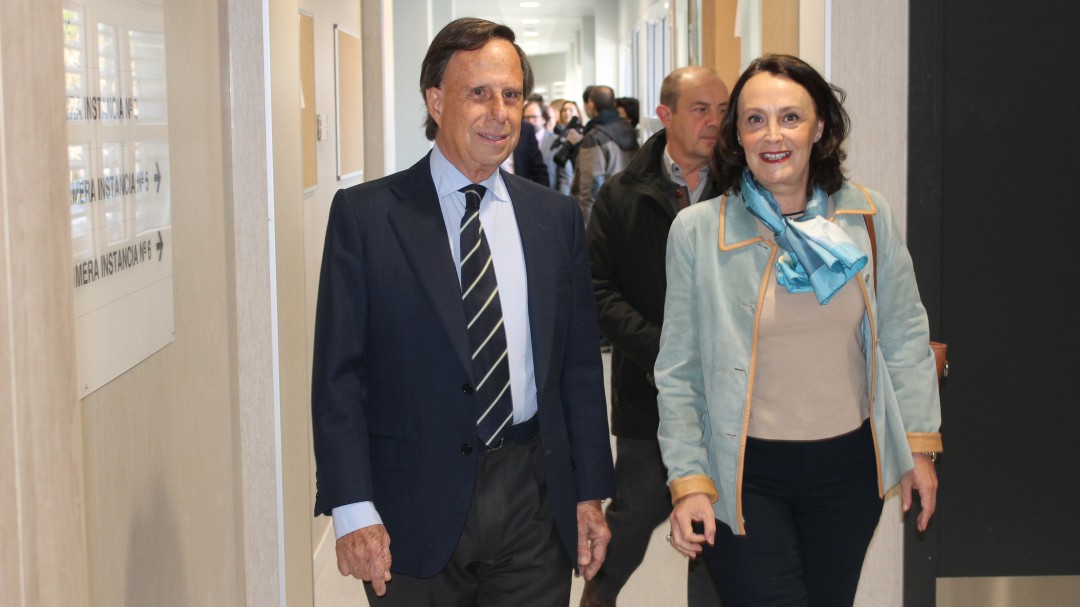 La consejera Ibarrola defiende la reconversión del Blas de Otero: "Nunca se haría en perjuicio de la Sanidad Pública"
