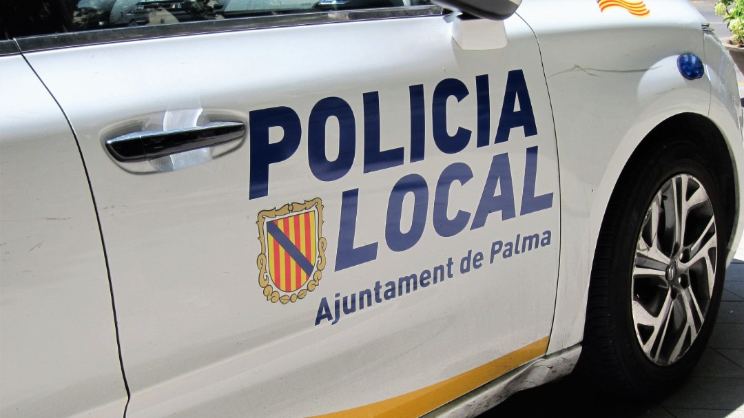 La Policía Local detiene a la mujer que arrolló a un motorista en Palma