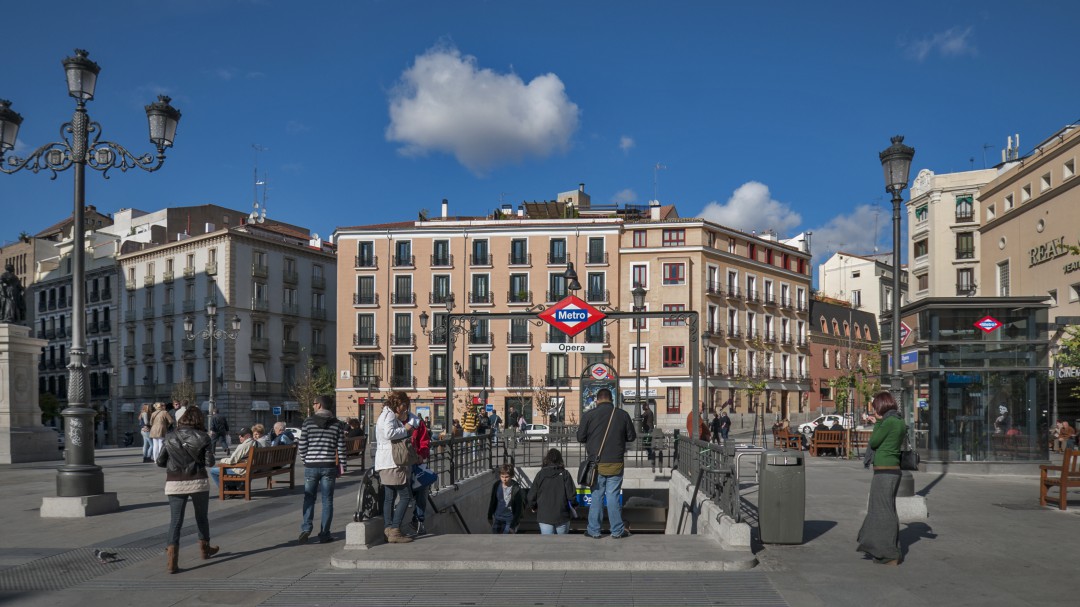 La indignación de una joven tras no poder denunciar una agresión machista que presenció en el Metro de Madrid