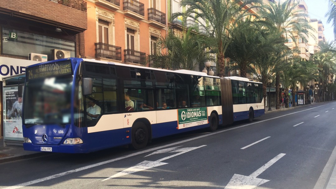 Prohibido subir al bus nocturno con alcohol o en estado de embriaguez