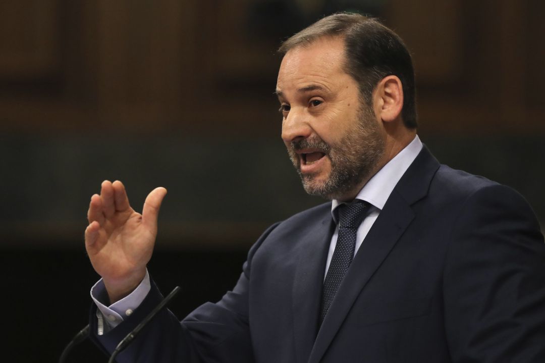 Ábalos (PSOE) responde al alcalde de Lorca: "Cualquier fecha para las elecciones le habría parecido mal" Ábalos (PSOE) responde al alcalde de Lorca: "Cualquier fecha para las elecciones le habría parecido mal"
