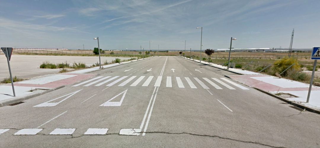 El barrio de El Quiñón podría conectar con la A-4 de forma directa pero les faltan apenas 500 metros de vía que se deberían construir en término municipal de Ciempozuelos El barrio de El Quiñón podría conectar con la A-4 de forma directa pero les faltan apenas 500 metros de vía que se deberían construir en término municipal de Ciempozuelos
