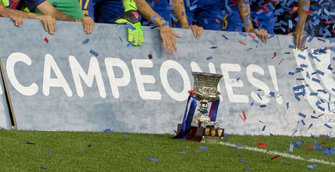 Trofeo de la Supercopa de España Trofeo de la Supercopa de España