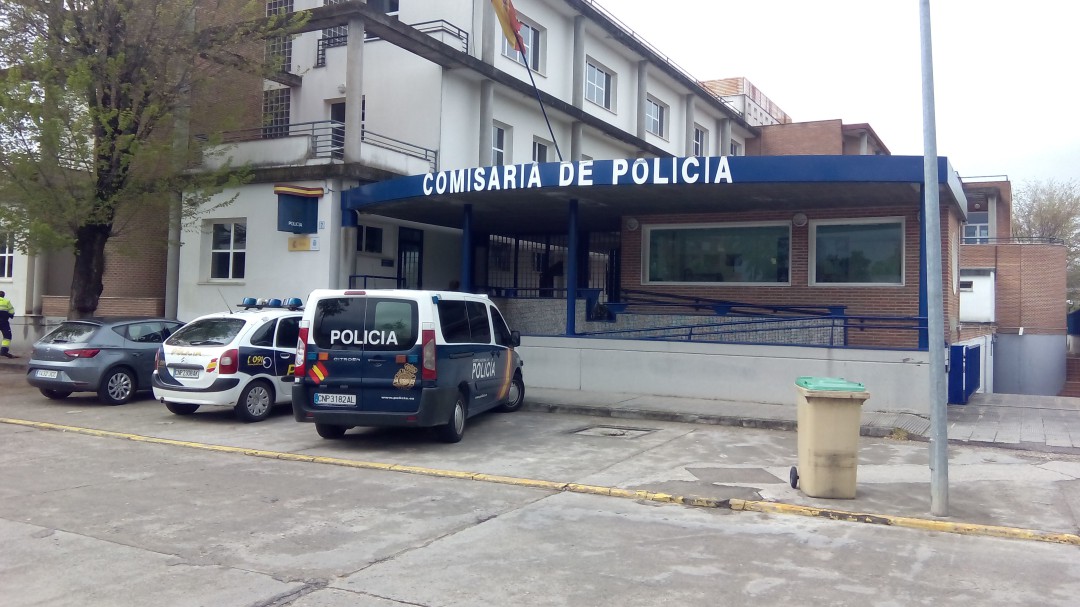 La Policía Nacional detiene a una mujer al ser sorpendida 'in fraganti' vendiendo cocaína