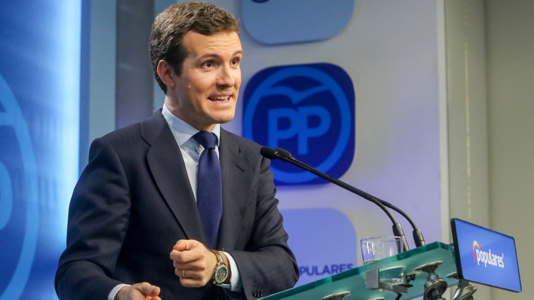 Archivan la denuncia contra Casado por insultos a Pedro Sánchez