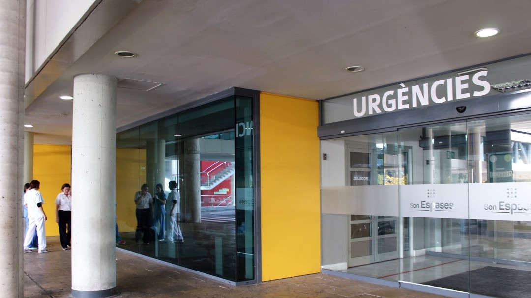Técnicos de enfermería denuncian que hay dos tensiómetros para 30 pacientes
