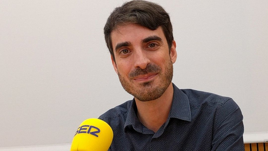 Redes sociales política Pablo Simón Cadena SER Salamanca: 'Si no estás seguro de que una información es veraz, no compartas' Redes sociales política Pablo Simón Cadena SER Salamanca: 'Si no estás seguro de que una información es veraz, no compartas'