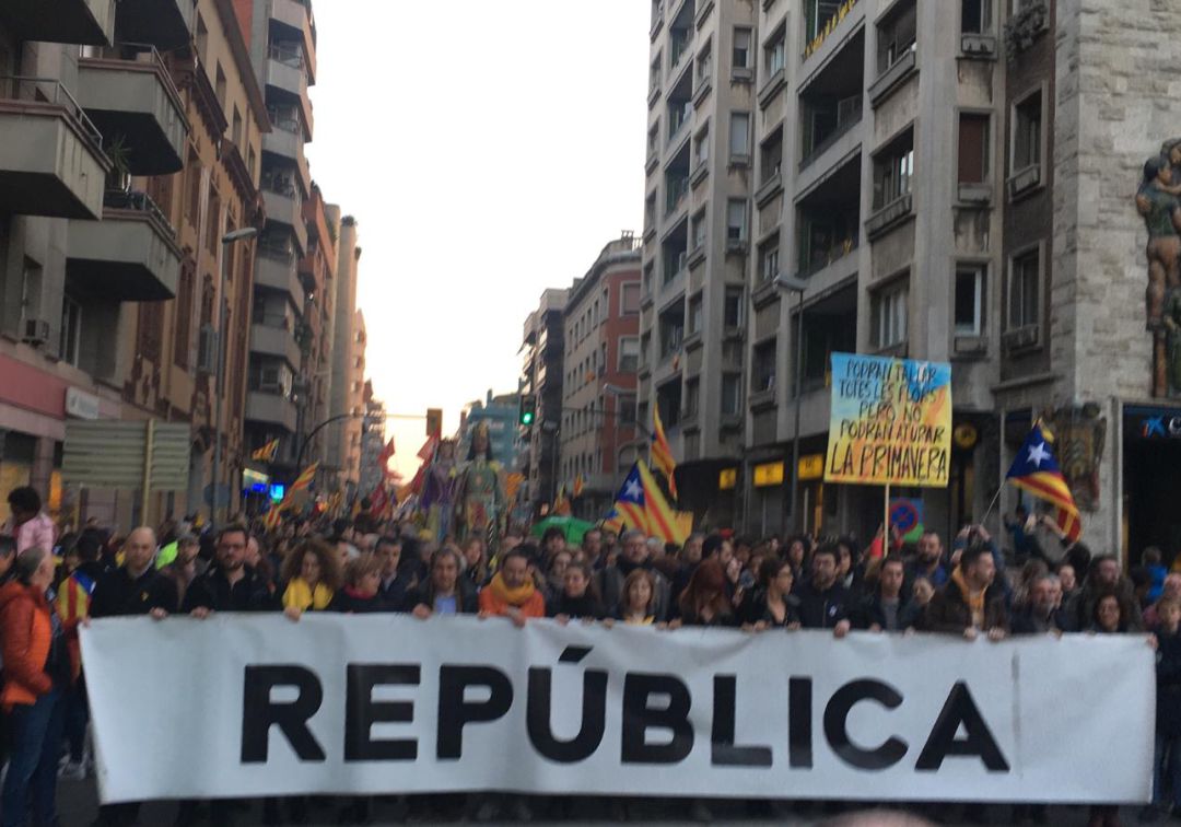 70.000 persones, la manifestació més multitudinària a Girona