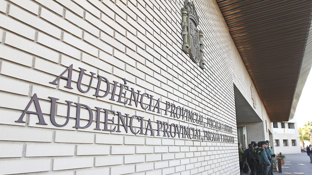 La Fiscalía de Castellón abre diligencias contra varios curanderos que vendían un producto que contenía lejía para tratar enfermedades
