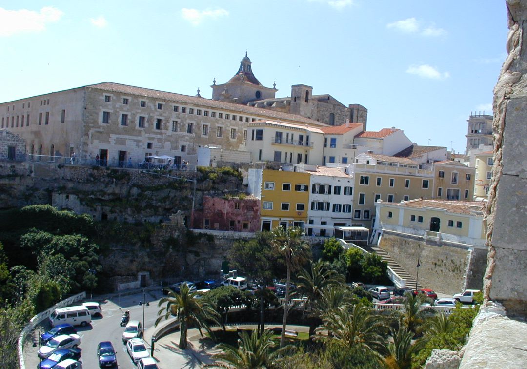 ¿Es Maó la capital de Menorca?