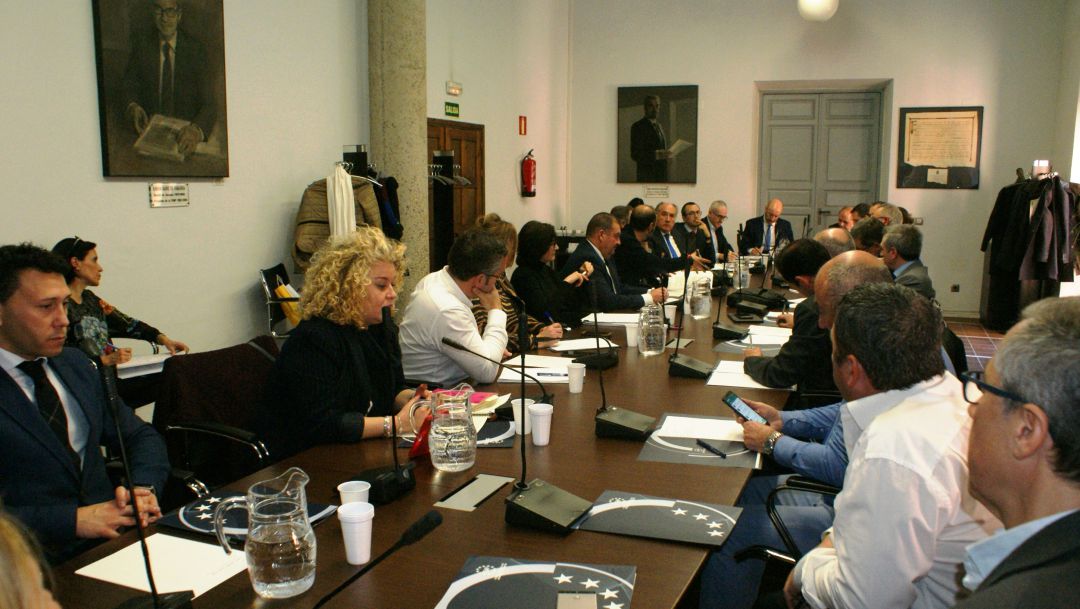 Totana pide a Hacienda poder refinanciar su deuda Totana pide a Hacienda poder refinanciar su deuda