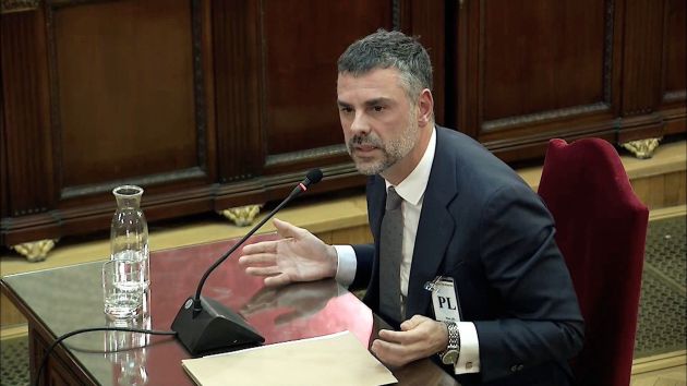 Santi Vila durante su declaración Santi Vila durante su declaración