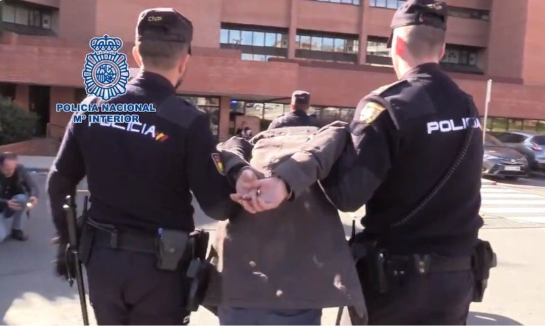 Prisión sin fianza para el acusado de descuartizar a su madre Prisión sin fianza para el acusado de descuartizar a su madre