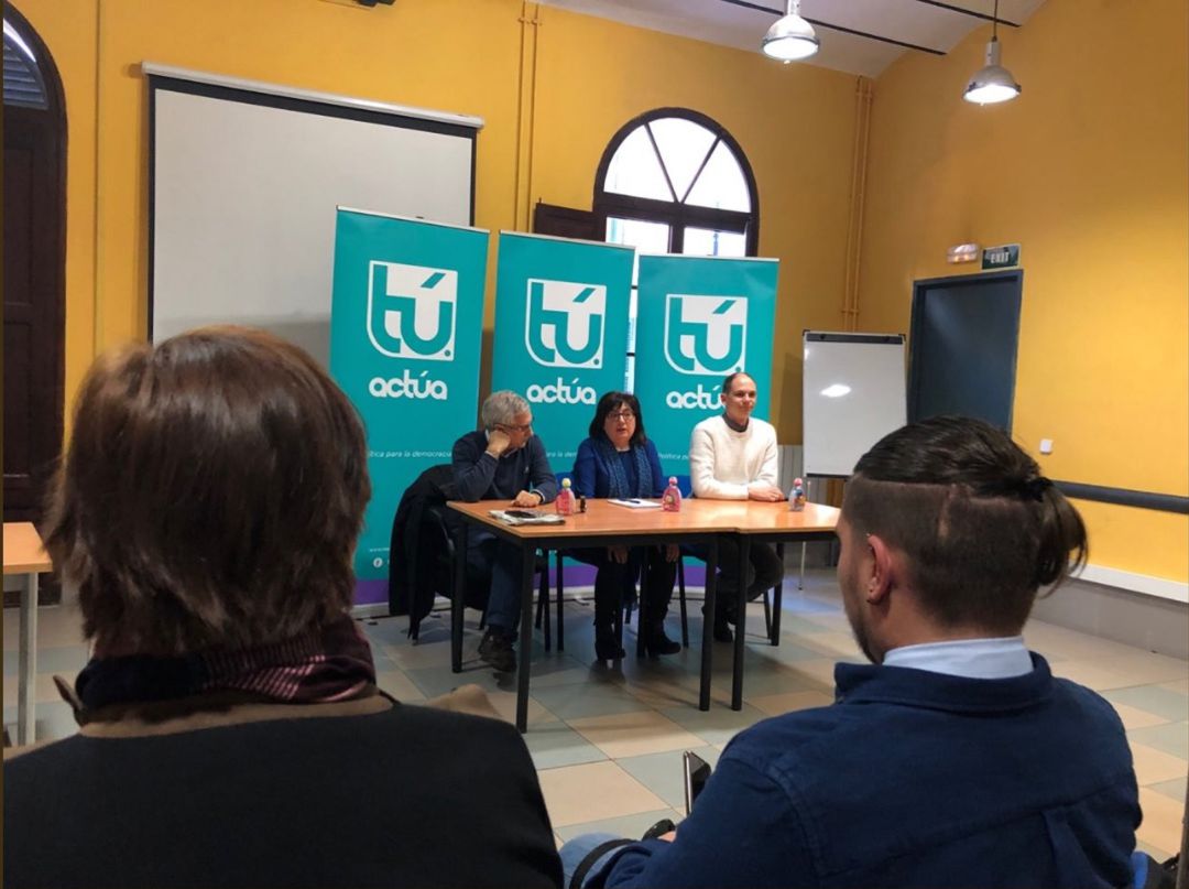 Llamazares apuesta por recuperar la "izquierda huérfana" Llamazares apuesta por recuperar la "izquierda huérfana"