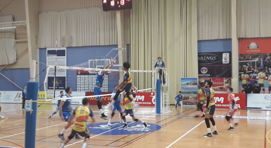 3-1. Ushuaïa gana y recupera efectivos 3-1. Ushuaïa gana y recupera efectivos