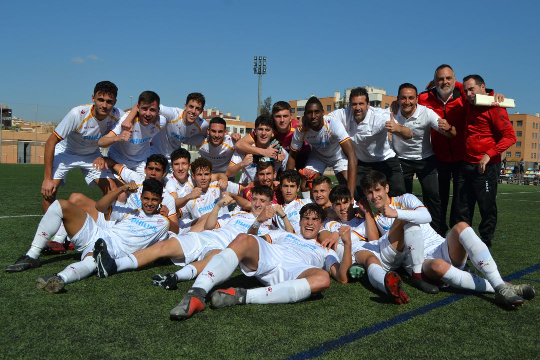 La Selección sub-18 celebrando la clasificación La Selección sub-18 celebrando la clasificación