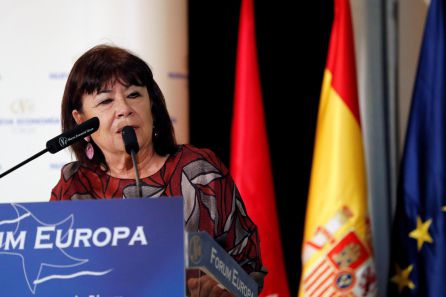 La presidenta del PSOE, Cristina Narbona, durante su intervención este lunes en el desayuno informativo del Fórum Europa La presidenta del PSOE, Cristina Narbona, durante su intervención este lunes en el desayuno informativo del Fórum Europa